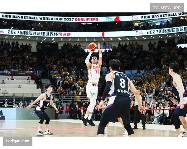 【2026年4月CBA联赛攻守转换效率数据观察·赛中·特写瞬间聚焦：关键时刻，张镇麟飞身封盖对手快攻上篮